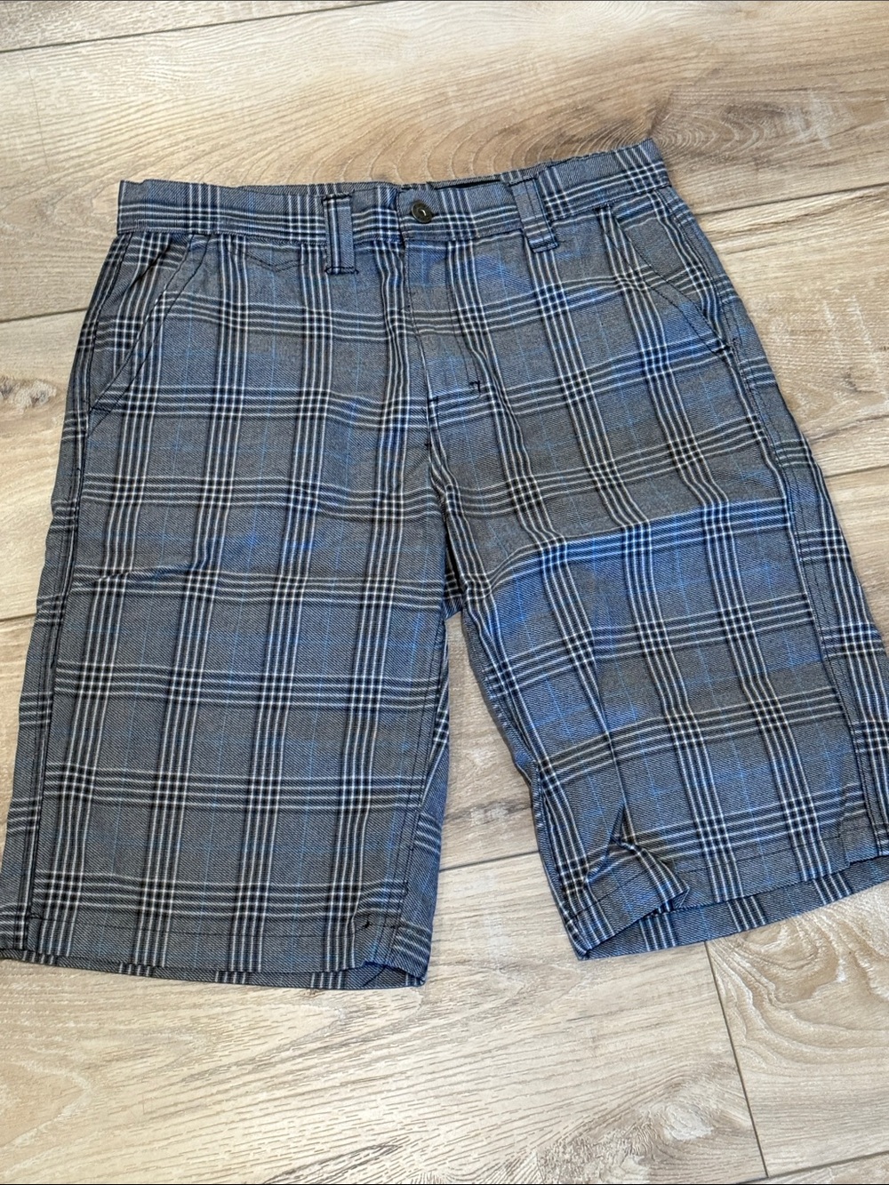 Men's Gray Plaid Shorts - Freeworld - 30